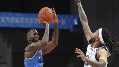 斯洛伐克教练公布：两名球员新冠检测呈阳性，无不适症状